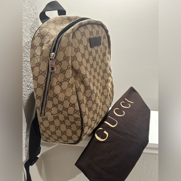 GUCCI Original GG Canvas Travel Backpack - Picture 5 of 9